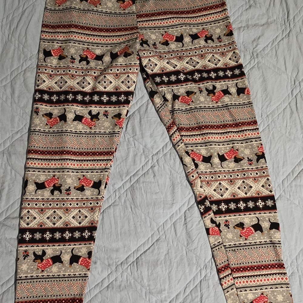 Time and Tru Festive Patterned Leggings - Red, Black, Cream